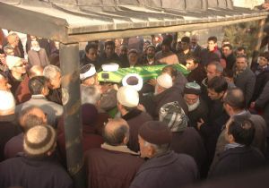 Emek Hoca'yı Beka alemine uğurladık